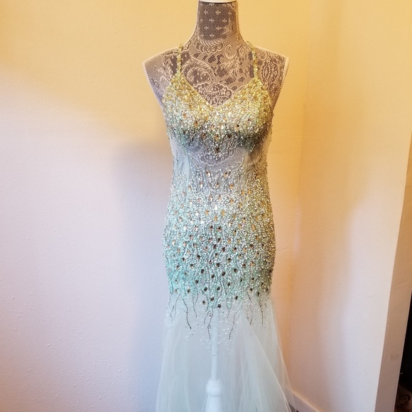 Long dress - Picture 2 of 3